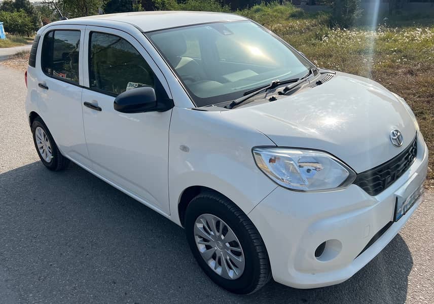 Toyota Passo 2018 XS 3