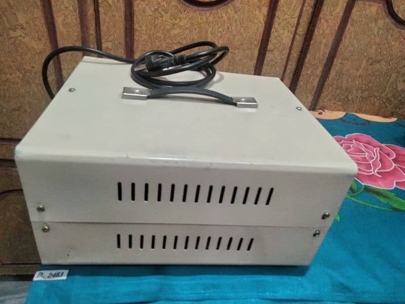 Automatic Voltage Convertor (4000Watt) 3