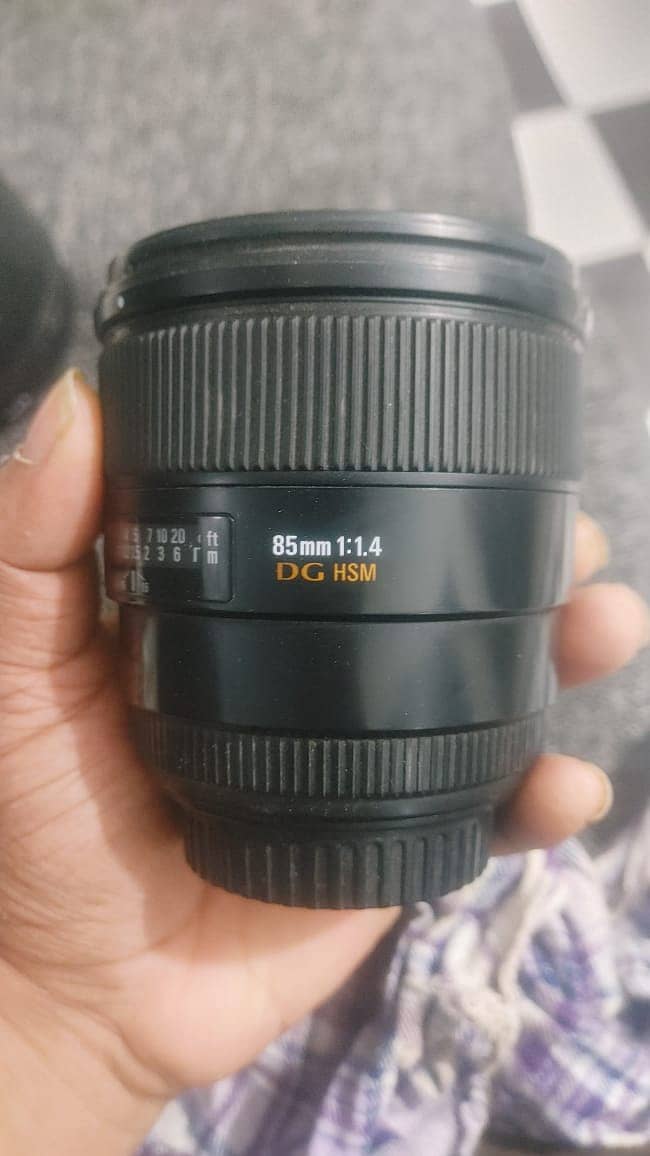 Sigma 85mm f/1.4 EX DG HSM Lens For Canon mount 0