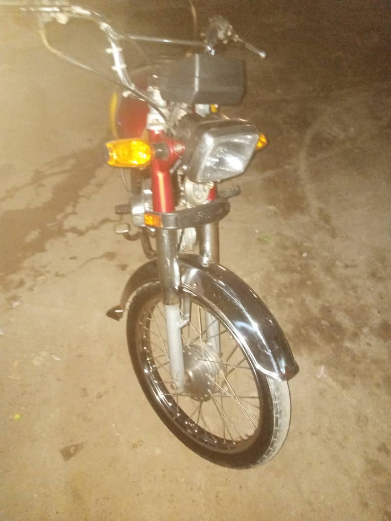 Honda CD 70 2017 6