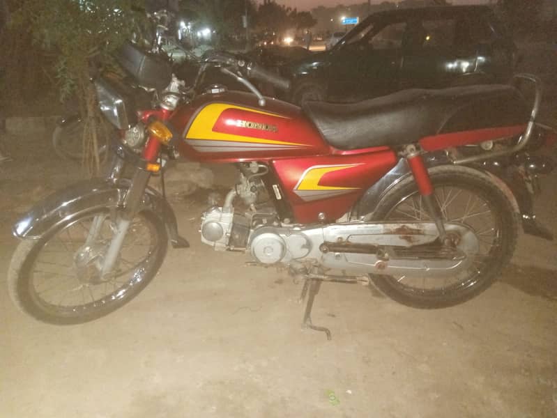 Honda CD 70 2017 13