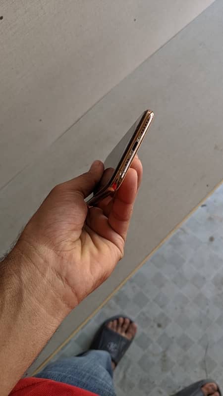 iPhone xs pta approved 1