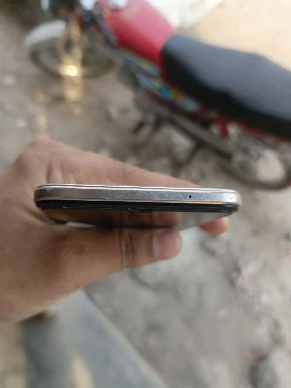 Vivo V23e 8/128 Panal Broken 3