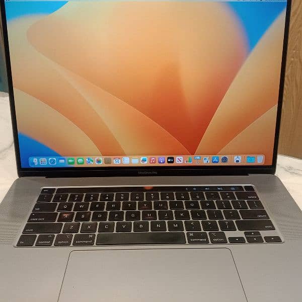 Apple MacBook pro 2019 '16' niches #Forsale 3