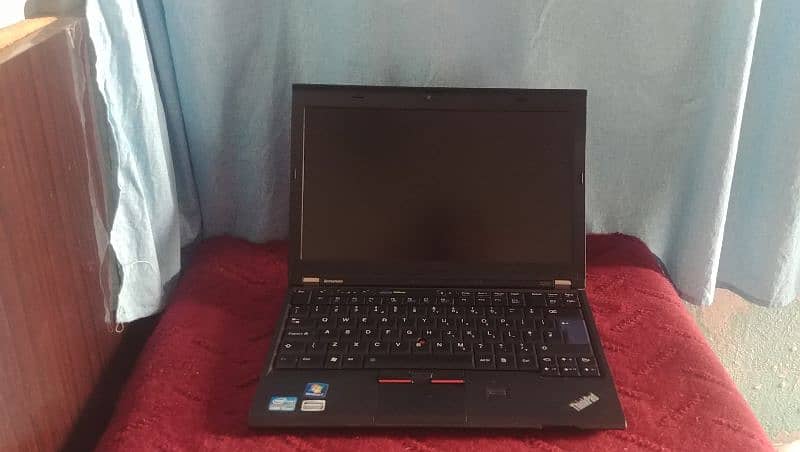 Lenovo Thinkpad x220 i5 2nd Gen Available for sale 1