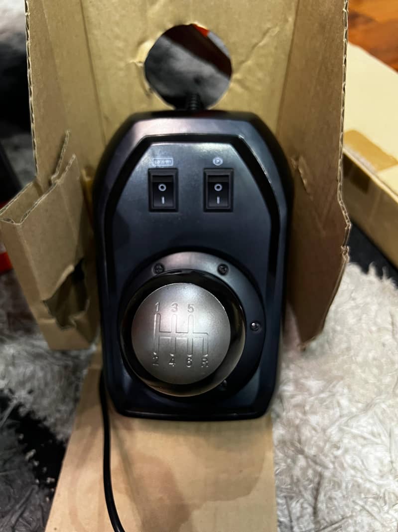 PXN V9 Game Steering Wheel (One time used) 2