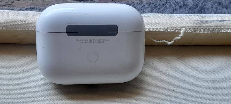 apple Airpods Pro with box and 4