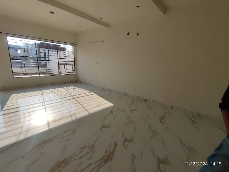 8 marla upper portion for rent in pcsir phase near ucp and shokat khanum hospital 2