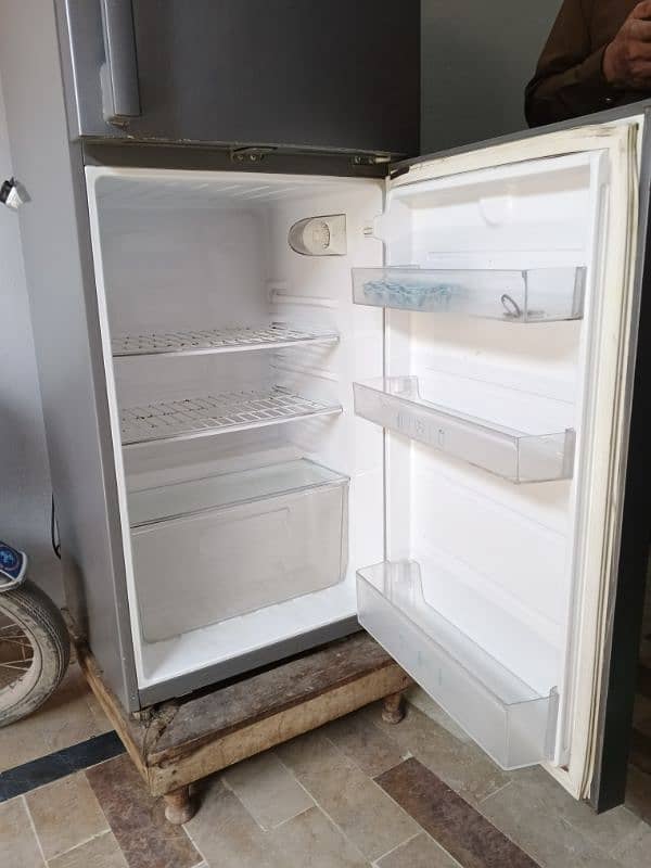 Haier HRF-246 Refrigerator For Sale 3