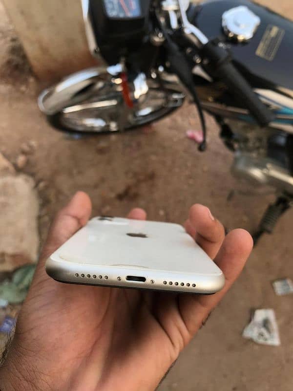 iphone 11 non pta all okay 2