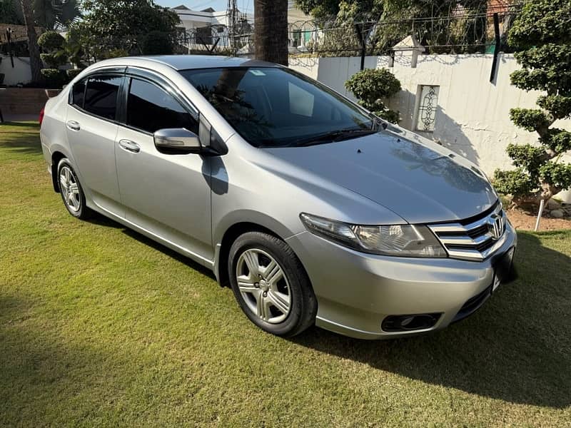 Honda City 1.3 automatic 2016 model total genioun 1