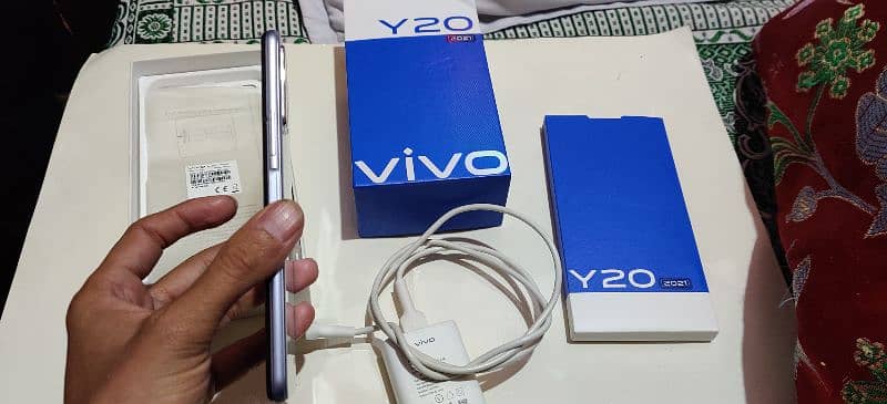 Vivo Y20 4/64 with Original Box Charger 7