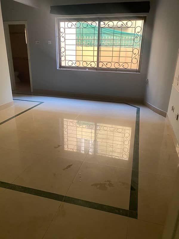 House for sale Chakalaka scheme 3 Prime location 25