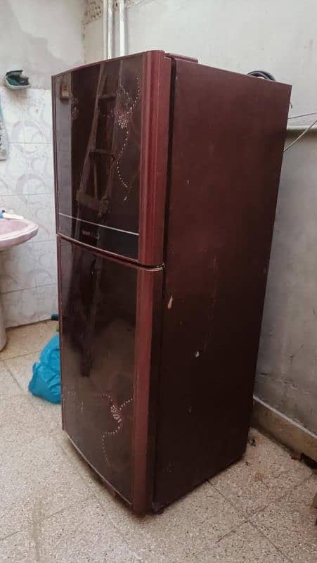 refrigerator orient glass door red colour 3