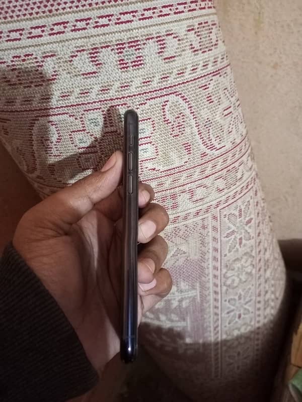 iPhone 11 Pro (PTA) 3