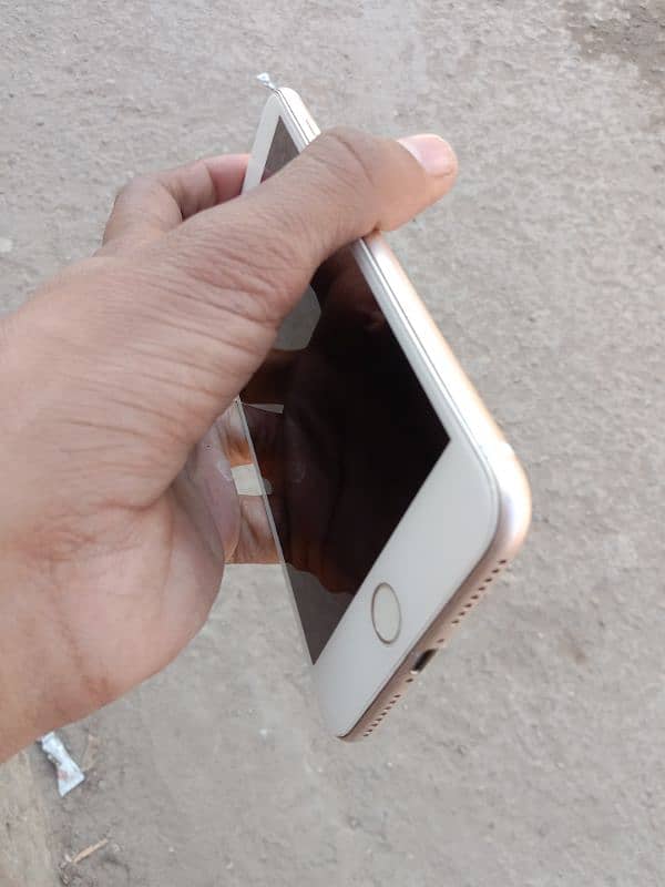 I phone 7 plus non PTA 128 GB exchange possible 2