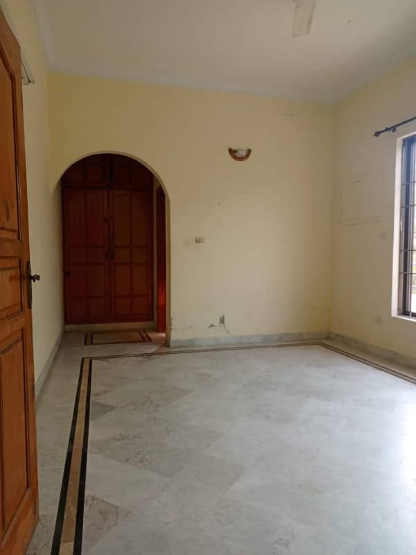 8 Marla Portion For Rent Soan Garden 4