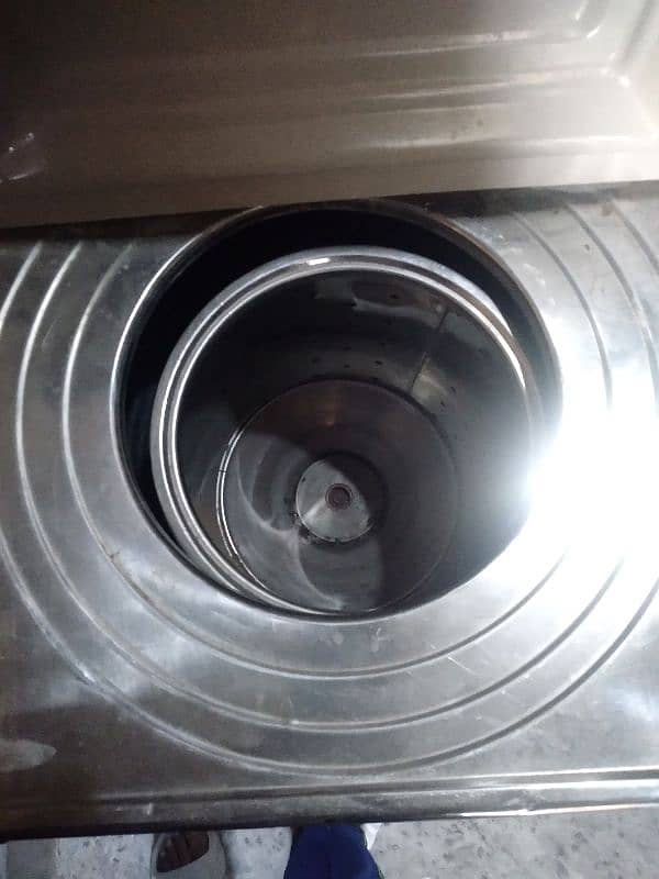 Dryer Machine for sale good condition sirf Moter winding hone wali hai 5