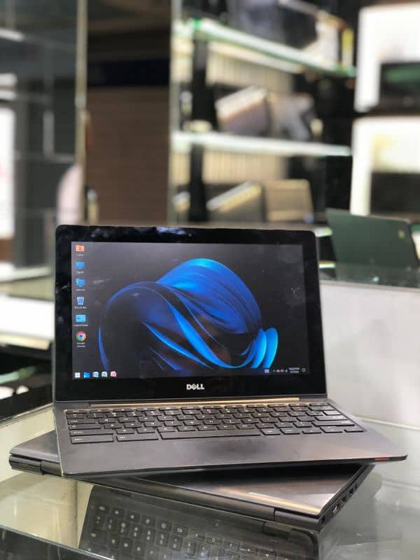 DELl CB 4GB/ 16GB Windows 10 4