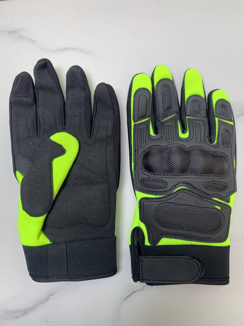 Bike and cycling gloves 1