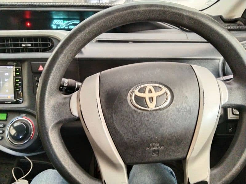 Toyota Aqua 2014 6