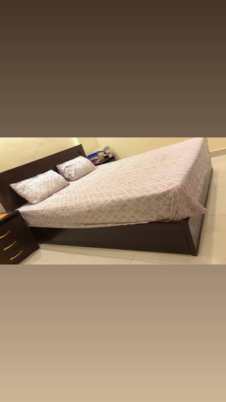 Bed/queen size/pure sheesham /thali bed 4