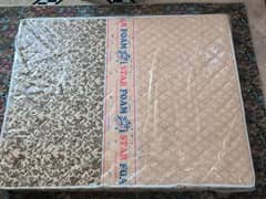 medicated queen bed mattress(available in perfect condition)