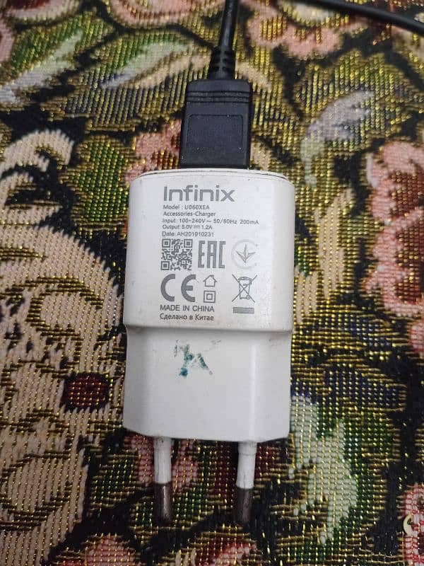 infinx or techno k original chargers hain 1