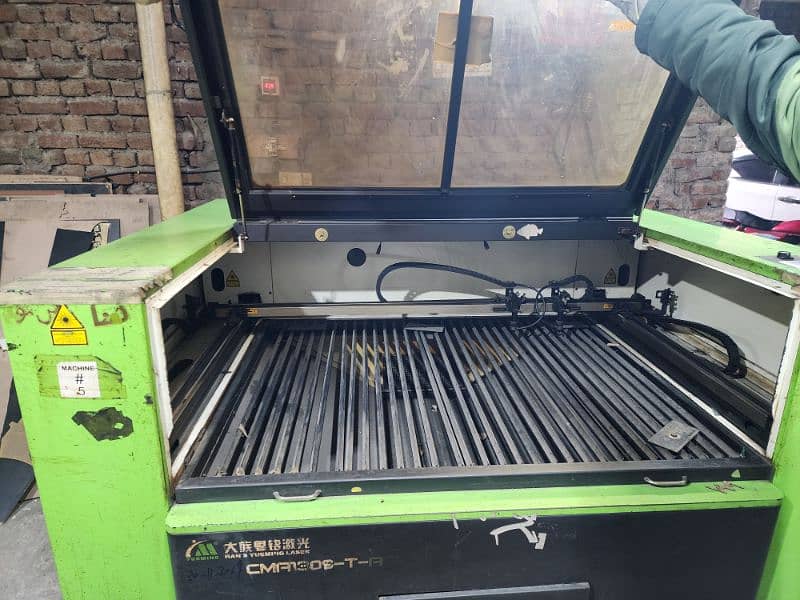 CO2 Laser Cutting Machine with Reci Tubes 6