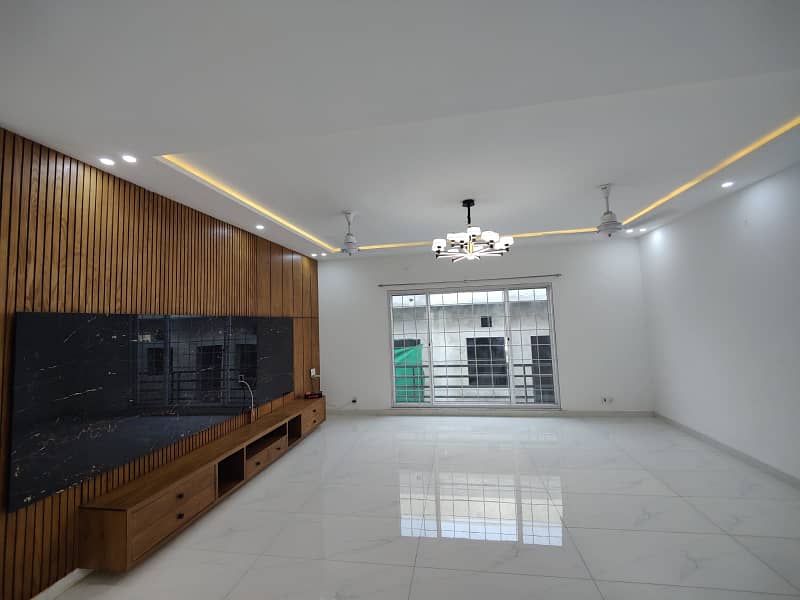 1 kanal upper portion for rent sector C2 bahria enclave islamabad 9