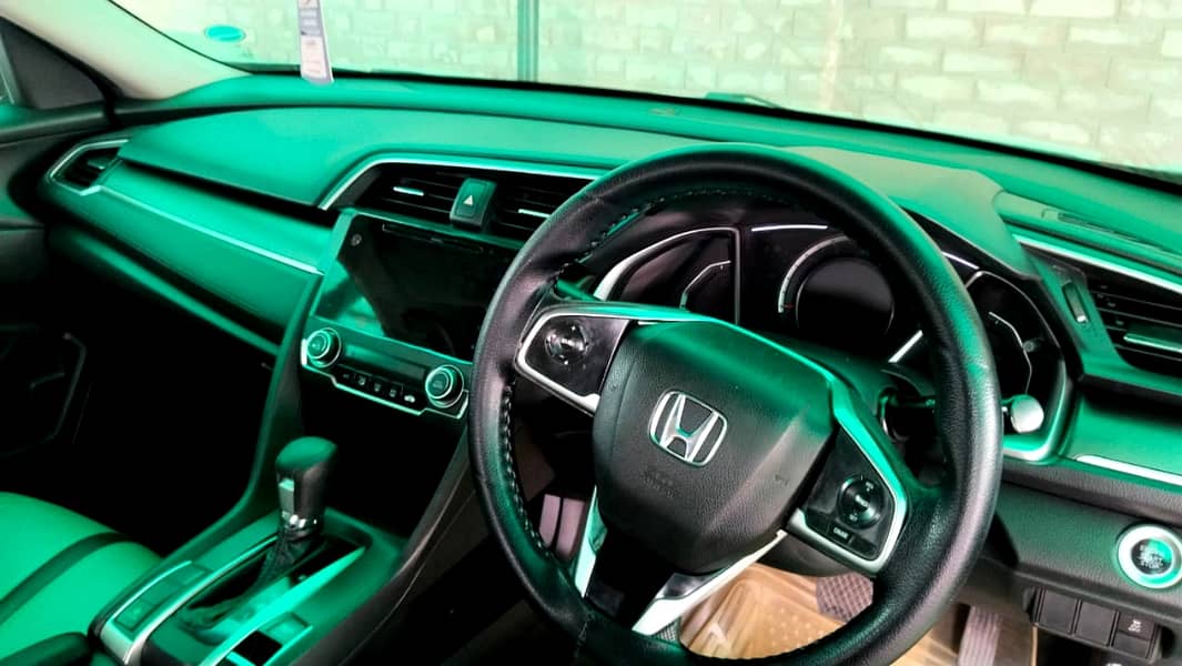 Honda Civic Oriel 2019 Honda Civic Oriel 1.8 i-VTEC CVT (Sindh Reg) 3