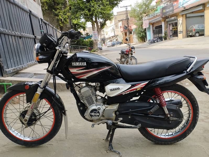 Yamaha YB 125Z 0