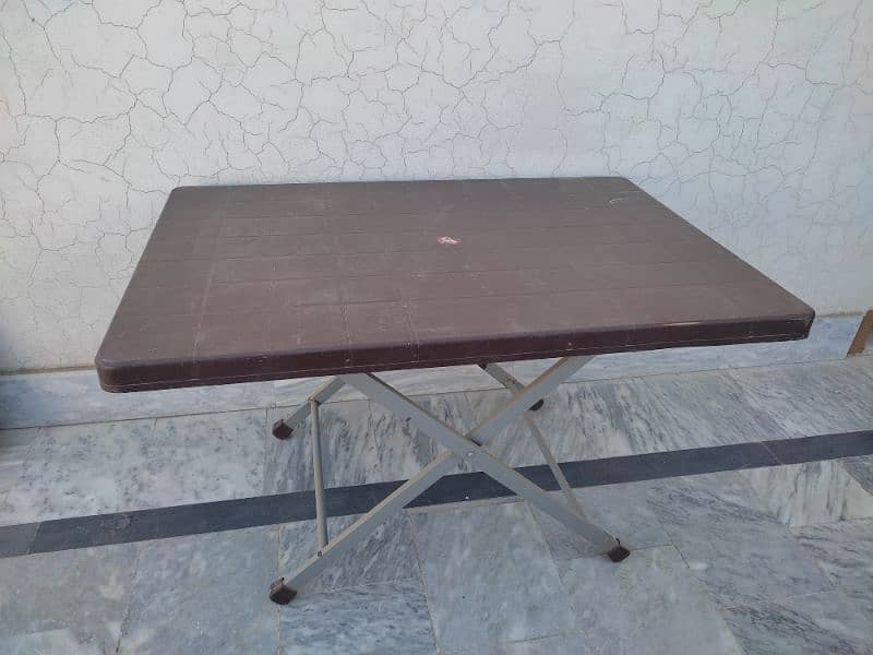 Folding Table 1