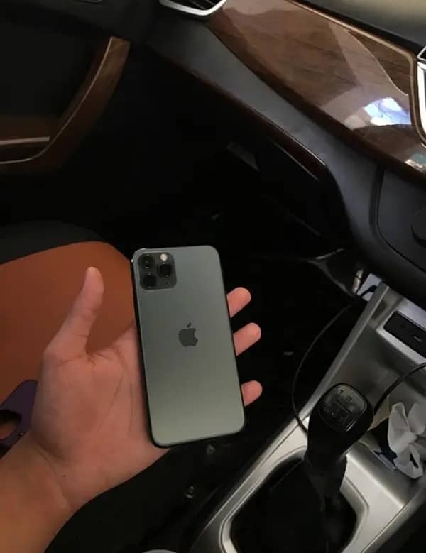 iPhone 11 Pro urgent sale 1