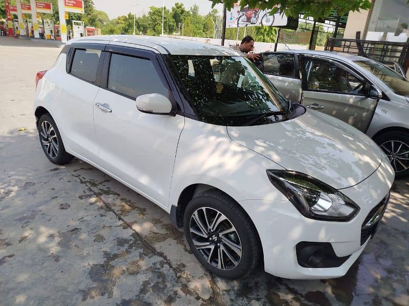 Excellent condition Suzuki Swift 2022 1