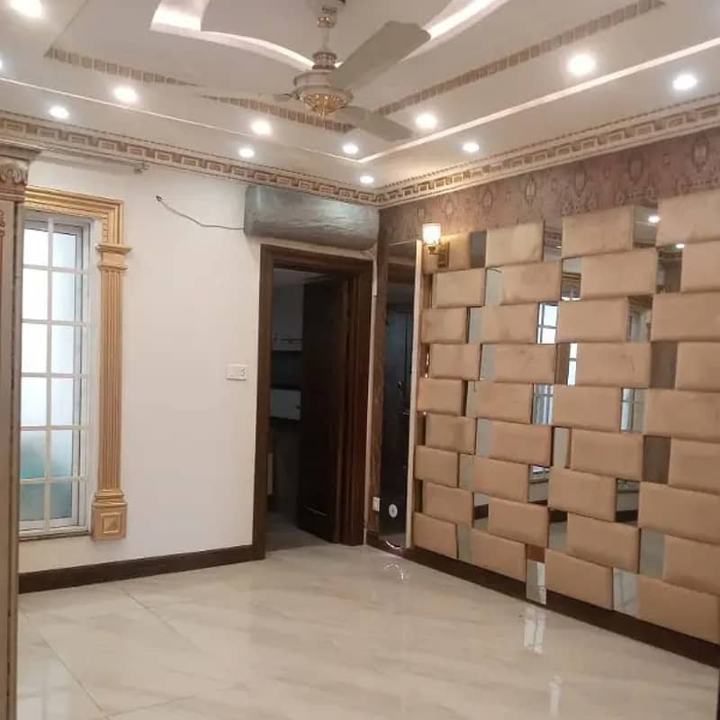 10 Marla House For Sale In Paragon City Lahore 24