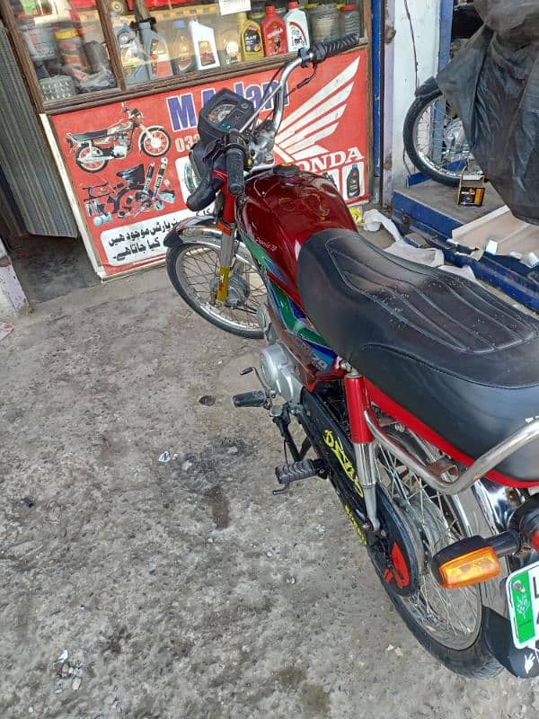 2018 model very good bike 03204401704 4