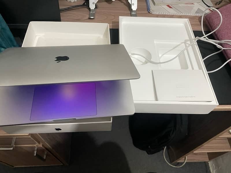 MacBook Pro 2019, 2.8 Ghz , 16GB and 1 TB 2