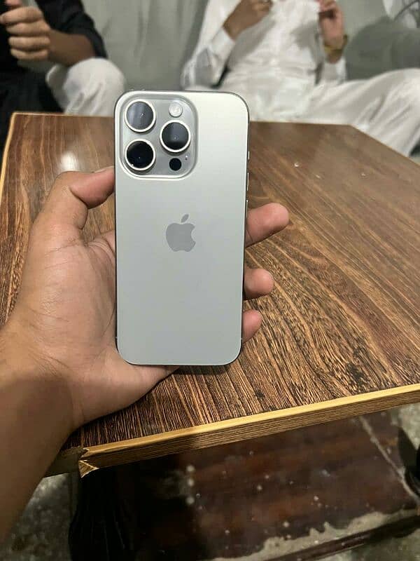 iphone 15 pro with box 0