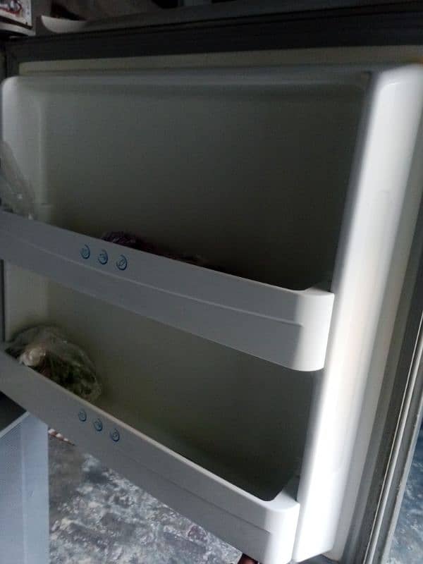 Haier fridge for sale 4