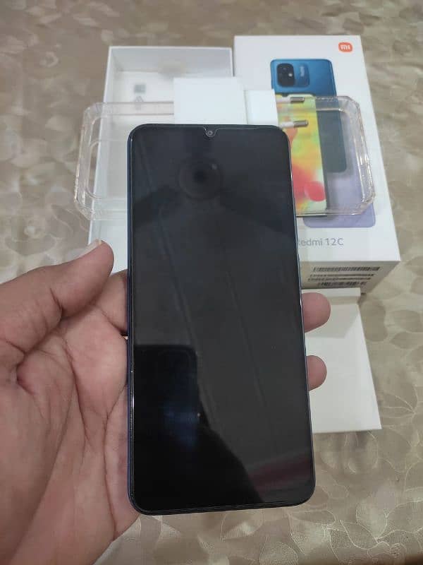 Redmi 12 c 4+4/128gb with box chrg 9