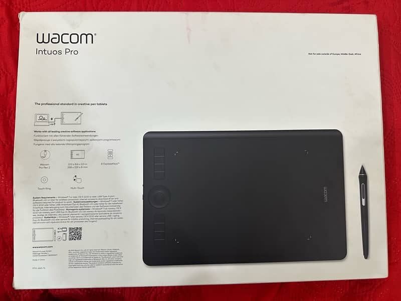 Wacom Intuos Pro Medium Drawing Tablet 9