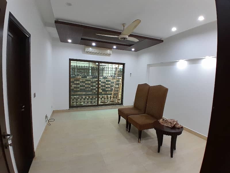 10 Marla House For Sale In DHA Phase-5 Block-L 17