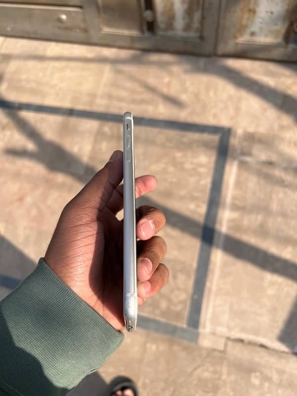 iPhone 8+ official pta approved 4