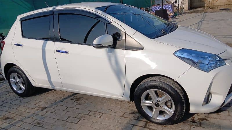 Vitz car for sale 3