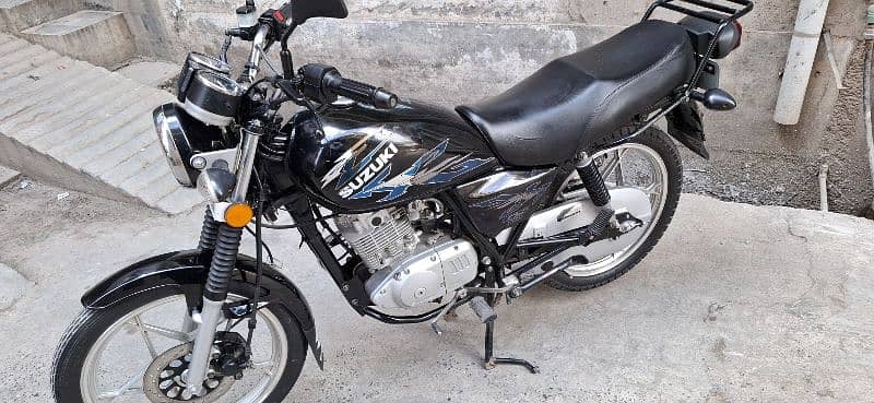 Suzuki 150 special edition 2022 14