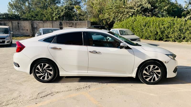 Honda Civic X 1.8 VTi Oriel UG 2017 6