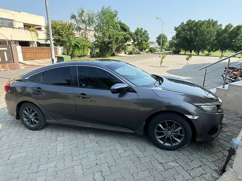 Honda Civic Oriel 2019 8