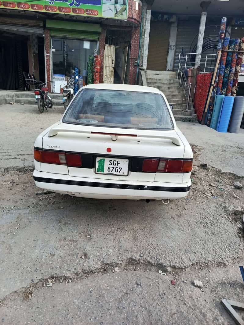 Nissan Sunny 1993 4