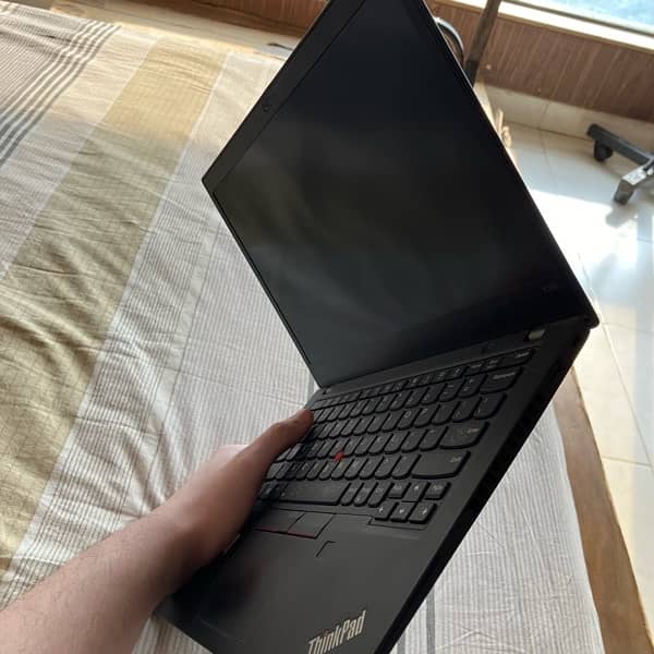 Lenovo ThinkPad i5 8th gen laptop 2